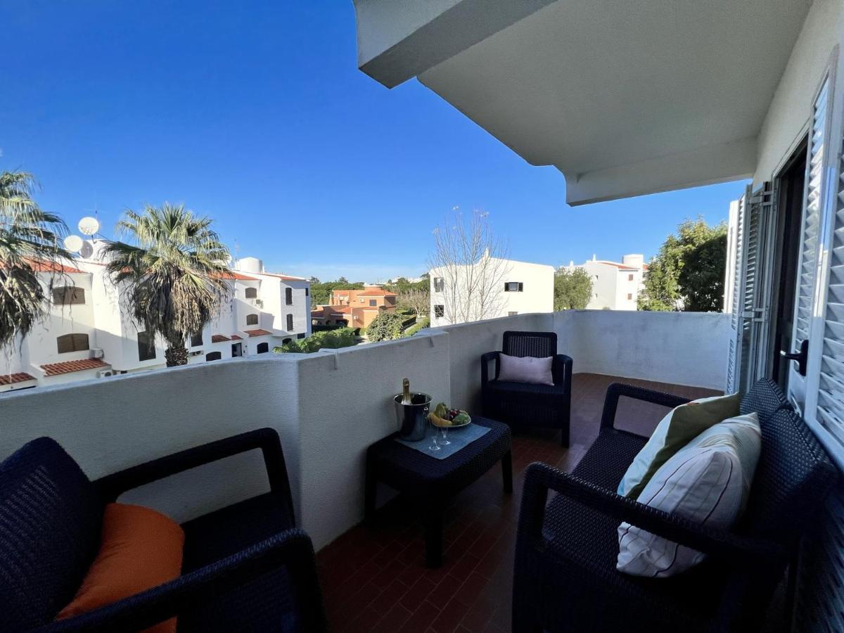 Vilamoura Cosy 4 With Pool By Homing Apartment Exterior photo